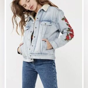 Levi's Small Embroidered Sherpa Trucker Jacket